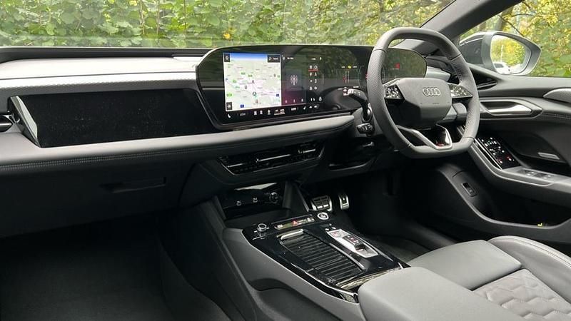 Used Audi A6 e-tron S-Line 210 kW (286 HP) 2025 Black Estate