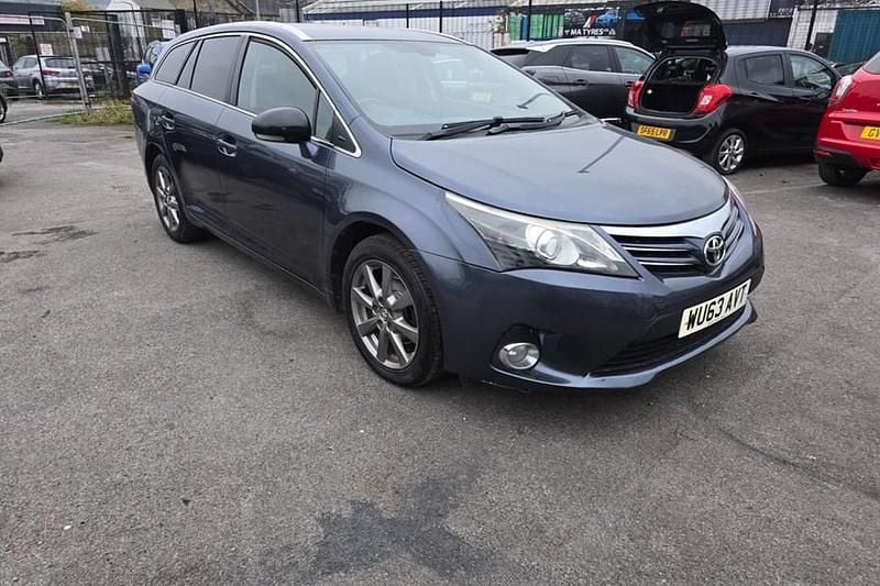 Blue Used 2013 Toyota Avensis Estate | £3,495 (Super price) - Image 1/1