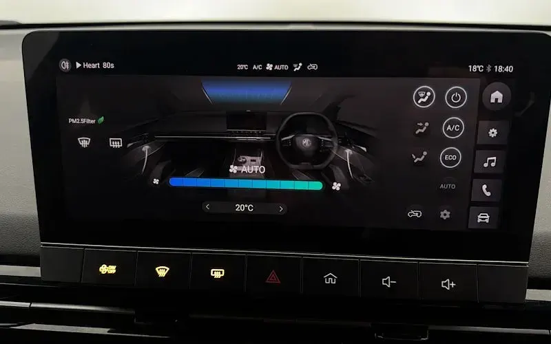 Used MG MG4 EV SE 150 kW (204 HP) 2023 Black Hatchback