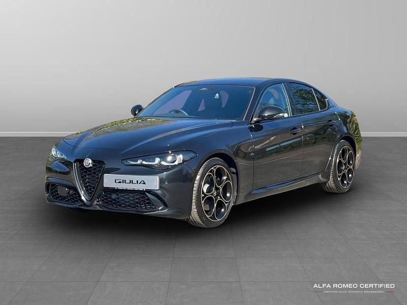 New Alfa Romeo Giulia 276 HP (202 kW) 2026 Black Sedan