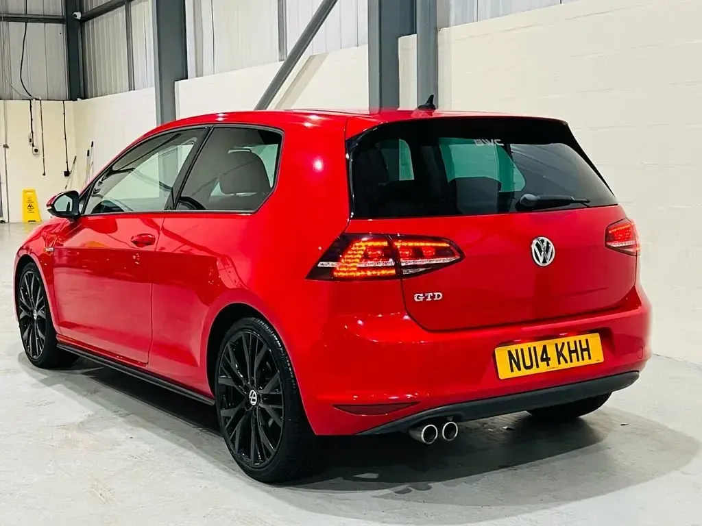 Used VW Golf VII GTD 184 HP (135 kW) 2014 Red Hatchback