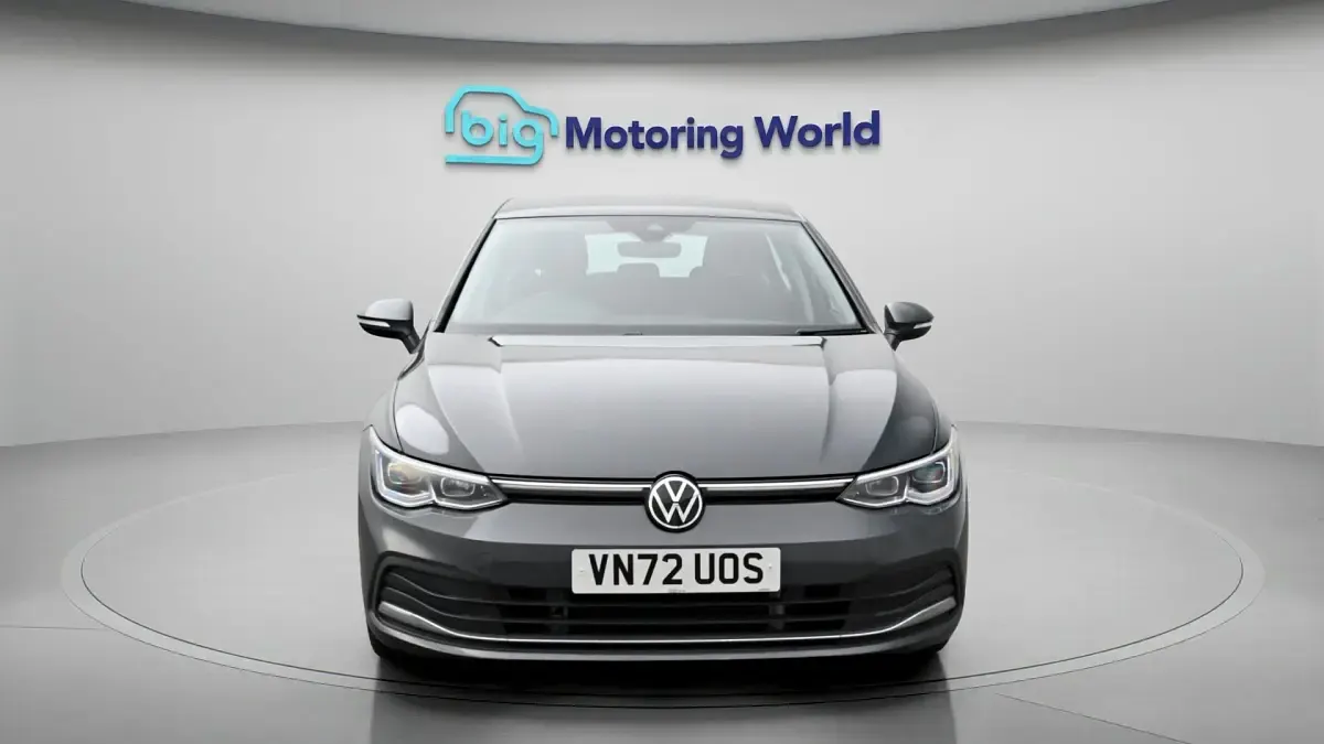 Used VW Golf VIII Style 128 HP (94 kW) 2023 Grey Hatchback