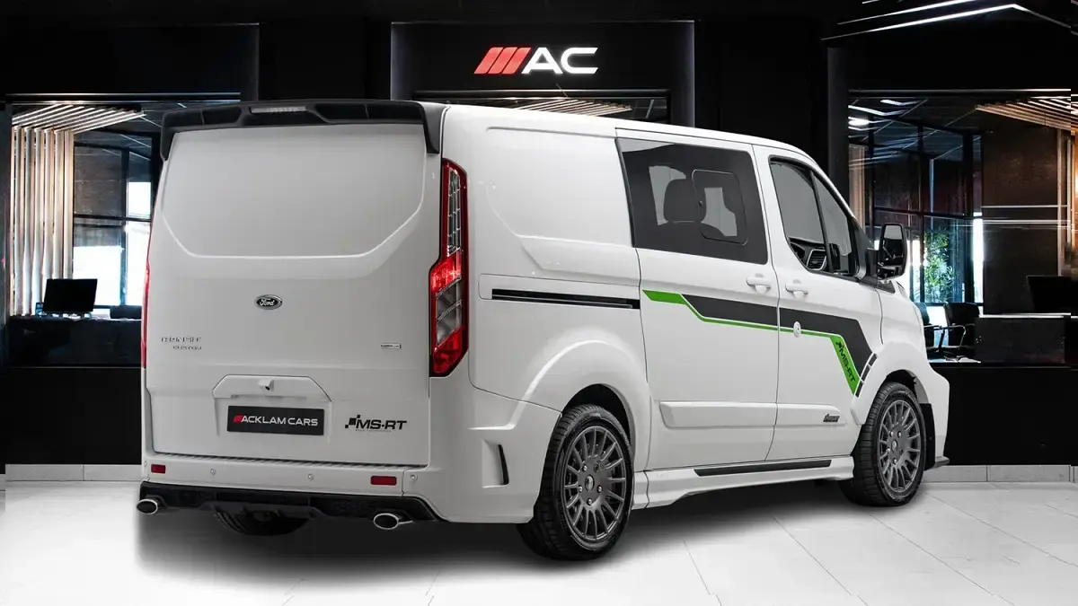 Used Ford Transit Custom Limited 170 HP (125 kW) 2019 White Van