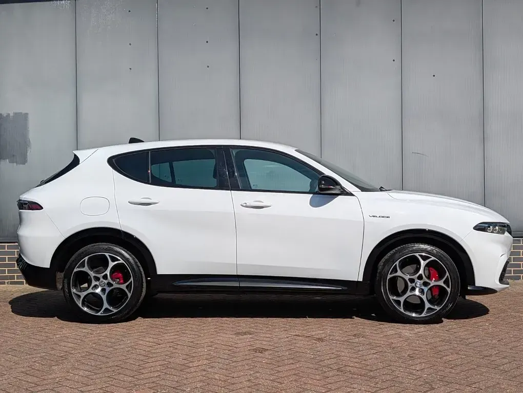 Used Alfa Romeo Tonale Sprint 160 HP (117 kW) 2024 White SUV