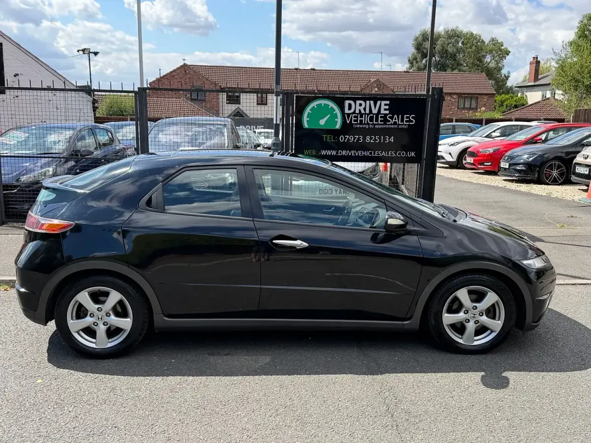 Used Honda Civic ES 138 HP (101 kW) 2008 Black Hatchback
