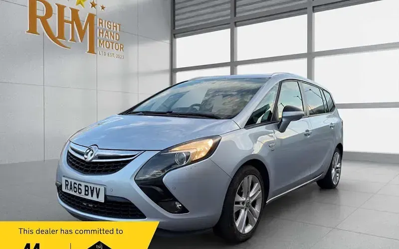 Used Vauxhall Zafira Tourer SRi 140 HP (102 kW) 2016 Silver MPV