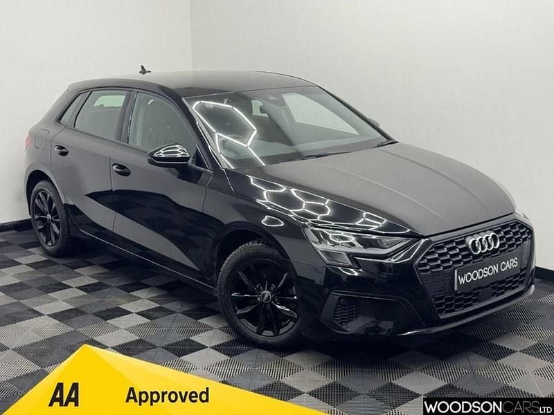 Used Audi A3 Sportback Comfort 110 HP (80 kW) 2020 Black Hatchback