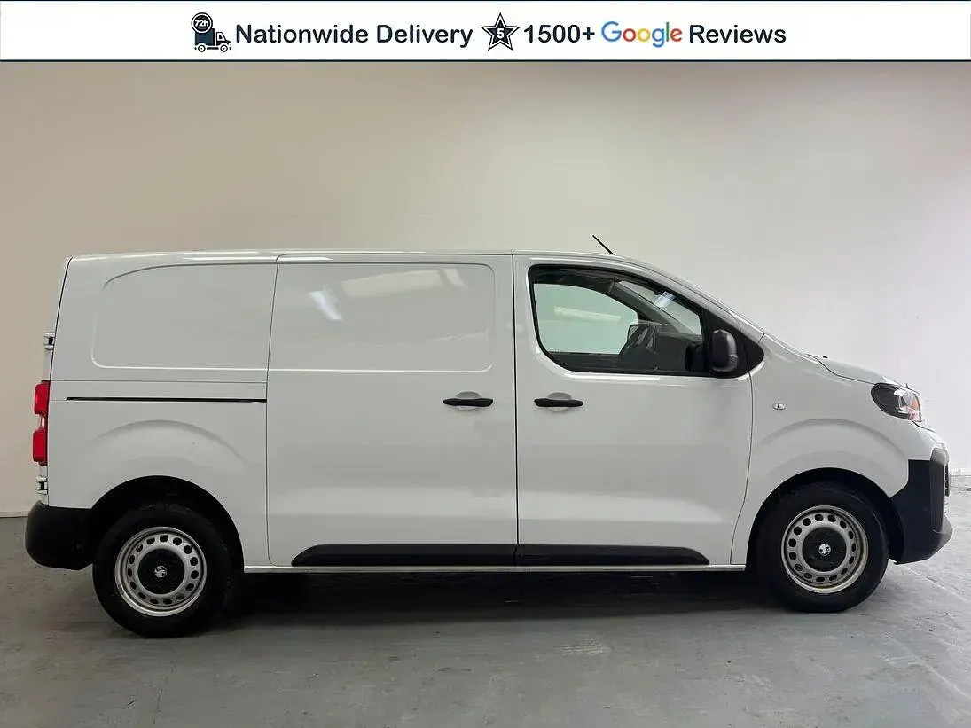 Used Vauxhall Vivaro S 120 HP (88 kW) 2024 White MPV
