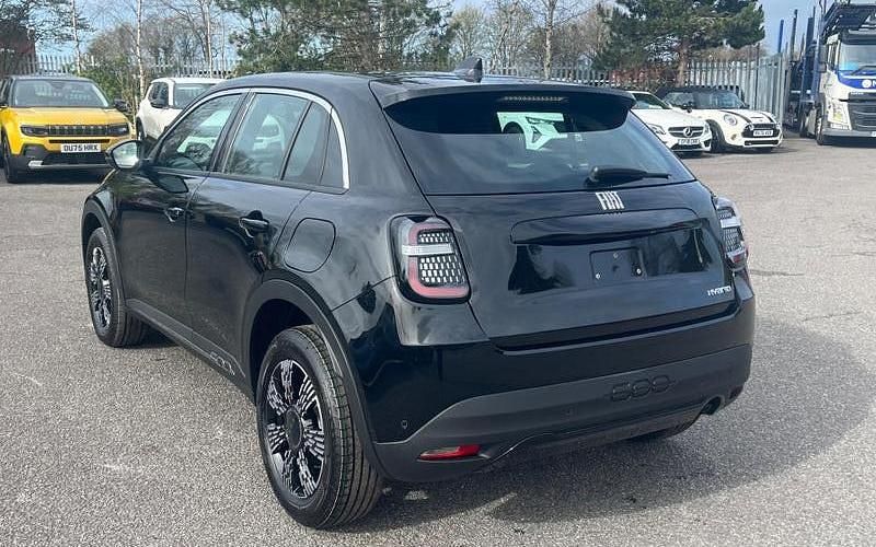 New Fiat 600 101 HP (74 kW) 2025 SUV