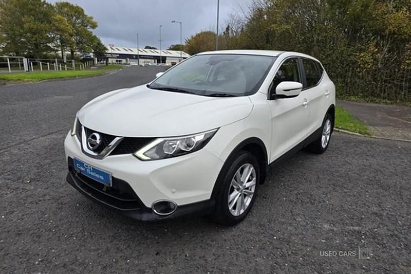 White Used 2017 Nissan Qashqai Acenta SUV | £7,790 (Super price) - Image 1/1