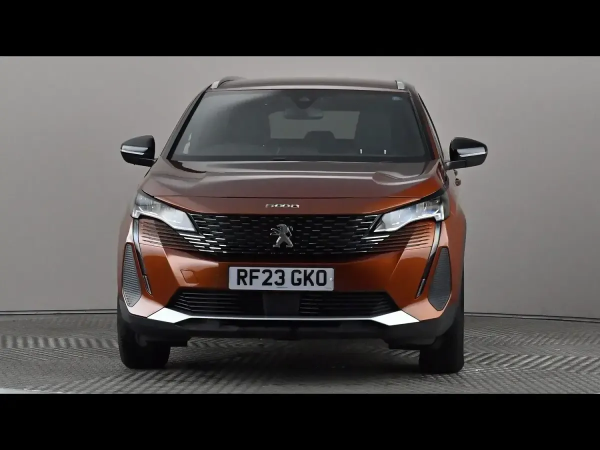 Used Peugeot 5008 Allure+ 130 HP (95 kW) 2023 Bronze SUV