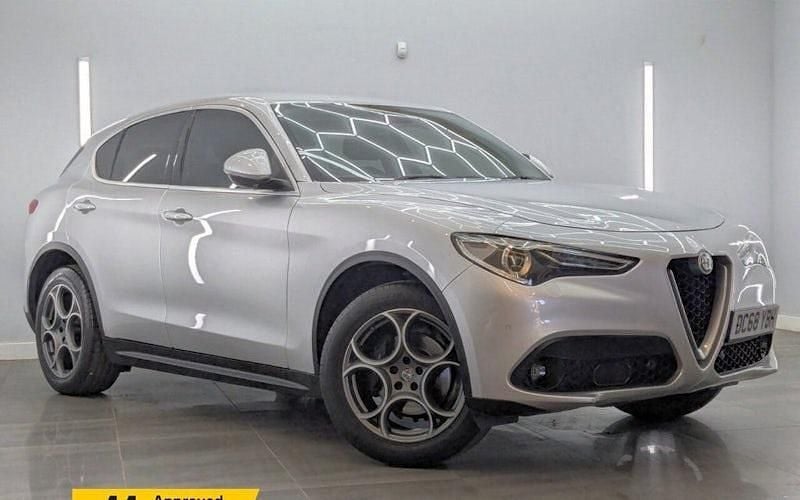 Begagnad Alfa Romeo Stelvio Super 209 HK (153 kW) 2018 SUV