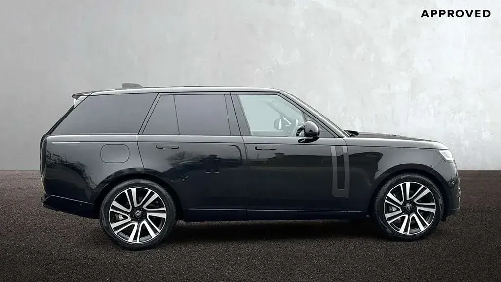 Begagnad Land Rover Range Rover HSE 296 HK (217 kW) 2023 Svart SUV