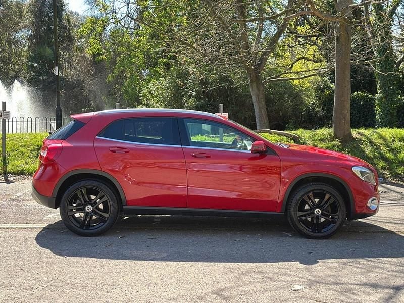 Used Mercedes GLA200 2017 Red SUV