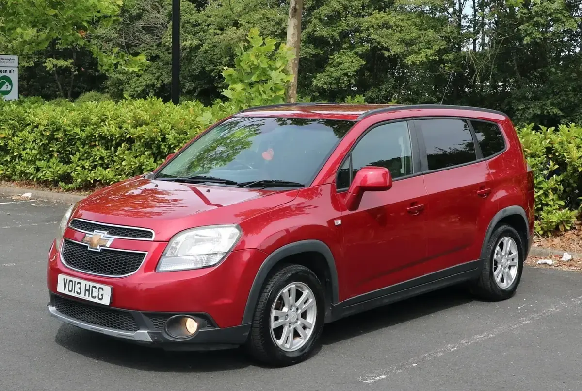 Used Chevrolet Orlando LT 141 HP (103 kW) 2013 Red MPV