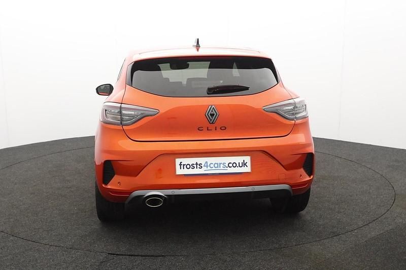 Used Renault Clio V Esprit Alpine 90 HP (66 kW) 2024 Orange Hatchback