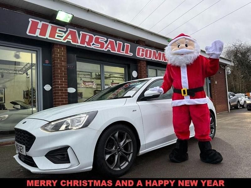 White Used 2019 Ford Focus ST-Line Hatchback | £8,000 (Fair price) - Image 1/4