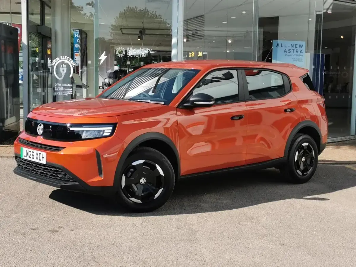 Used Vauxhall Frontera Design Edition 81 kW (111 HP) 2026 Orange SUV