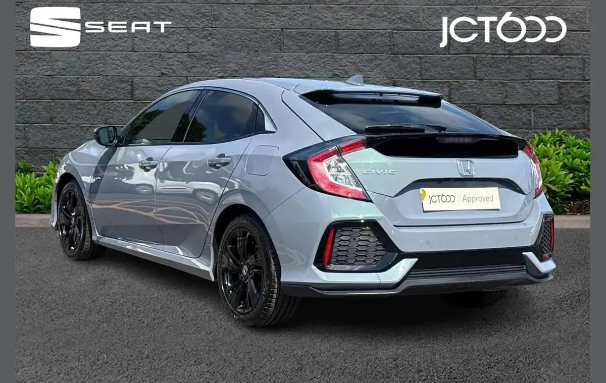 Used Honda Civic EX 124 HP (91 kW) 2019 Grey Hatchback