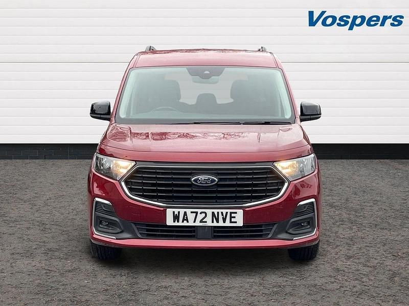Used Ford Tourneo Titanium 2022 Red Estate