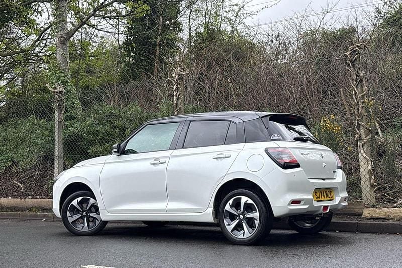 Usado Suzuki Swift 2024 Branco Citadino