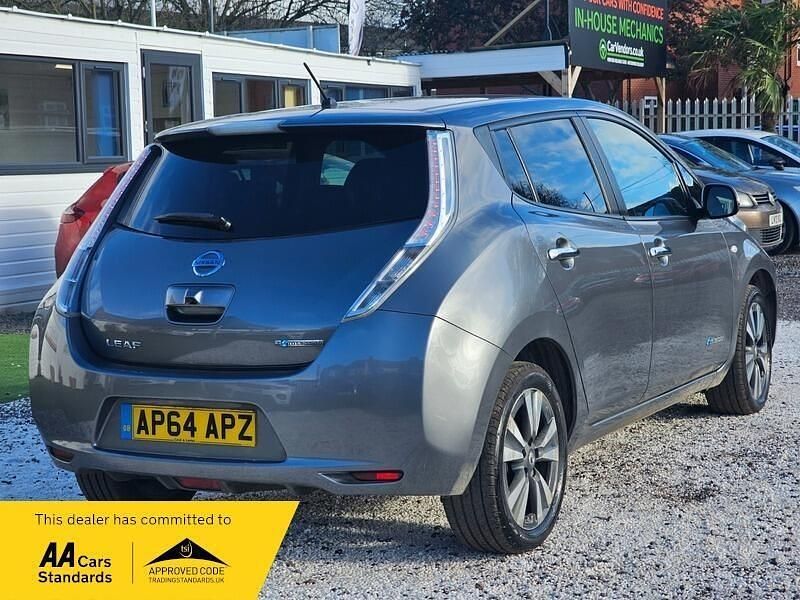 Used Nissan Leaf Tekna 80 kW (109 HP) 2014 Grey Hatchback