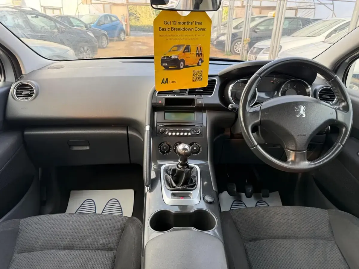 Używany Peugeot 3008 Sport 112 KM (82 kW) 2011 Srebrny Kombi
