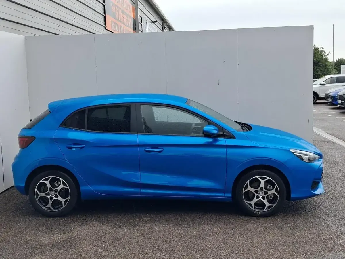 Used MG MG3 Trophy 191 HP (140 kW) 2025 Blue Hatchback