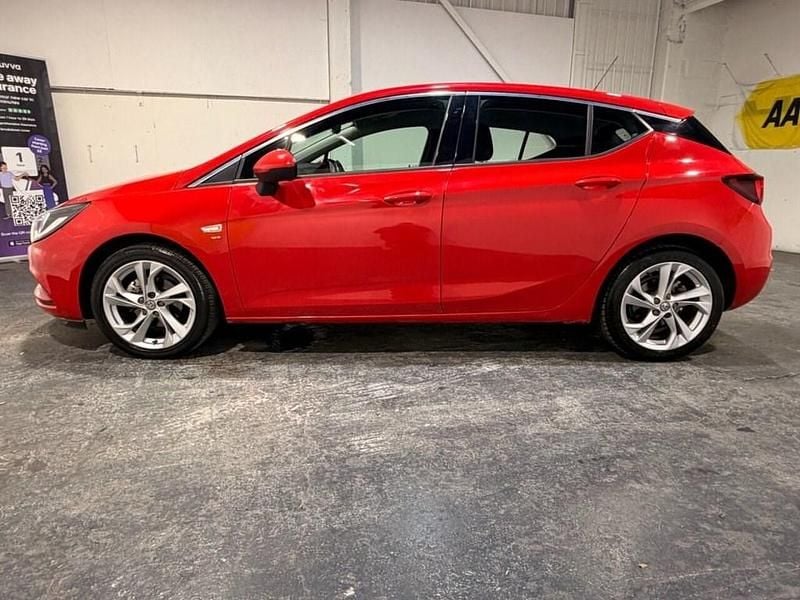 Used Vauxhall Astra SRi 150 HP (110 kW) 2019 Red Hatchback