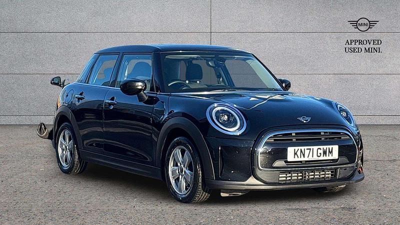 Black Used 2021 Mini Cooper Classic Hatchback | £15,990 (A bit pricey) - Image 1/3