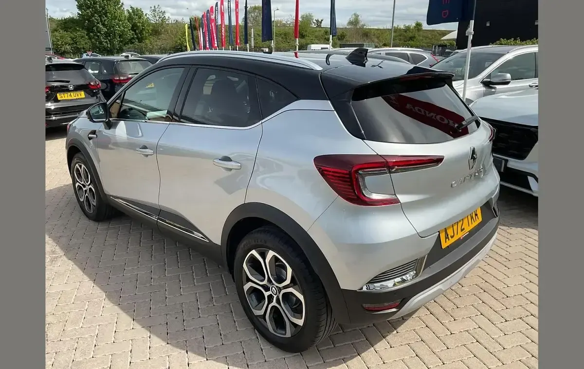 Used Renault Captur Techno 90 HP (66 kW) 2022 Other SUV