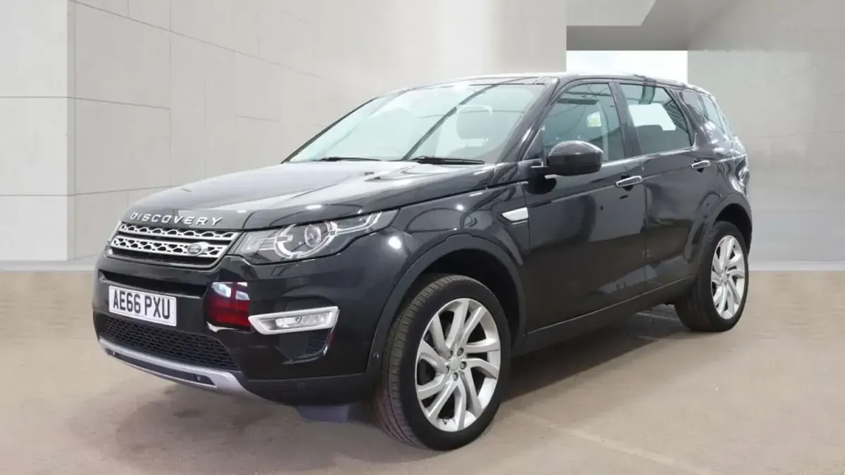 Used Land Rover Discovery Sport HSE Luxury 180 HP (132 kW) 2016 Black SUV
