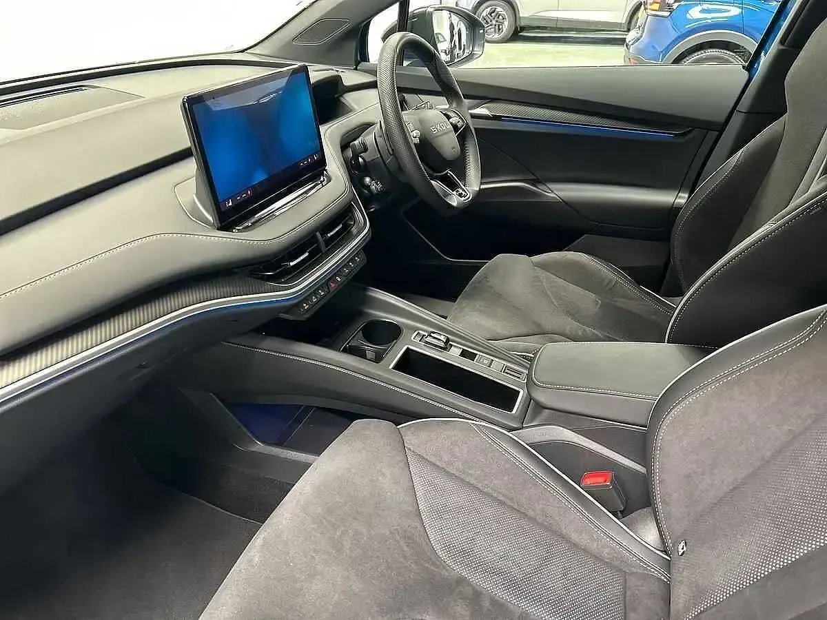 Used Skoda Elroq SportLine 154 kW (210 HP) 2025 Race blue metallic SUV