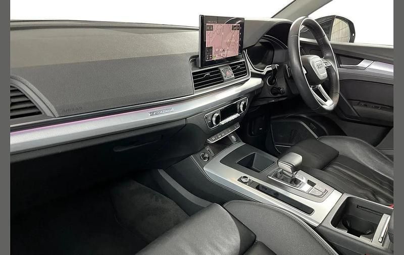 Used Audi Q5 Sportback Sport 261 HP (191 kW) 2021 Black SUV