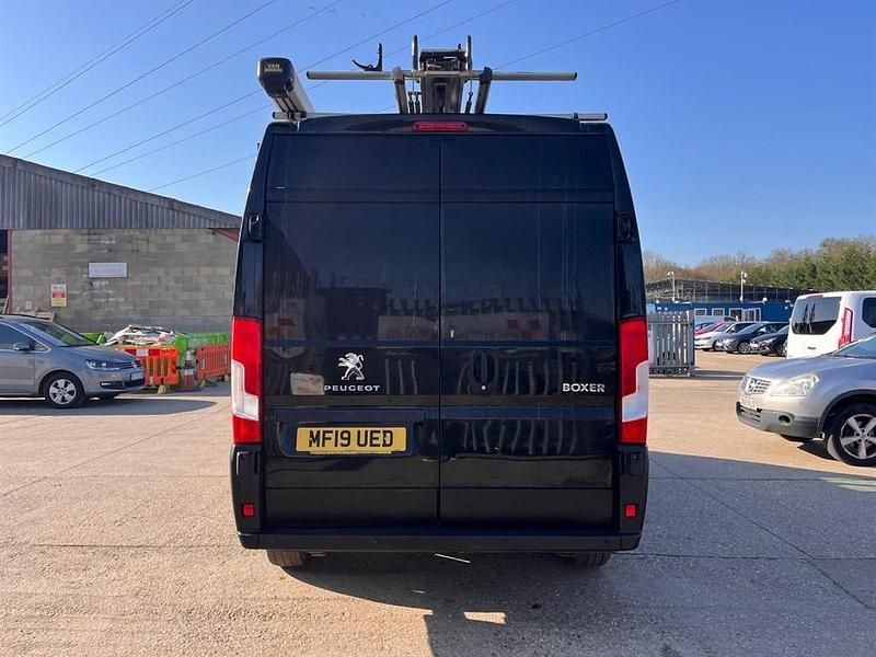 Used Peugeot Boxer 130 HP (95 kW) 2019 Black Van