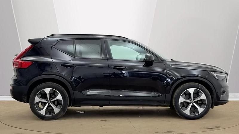 Used Volvo XC40 Ultimate 197 HP (144 kW) 2023 Metallic  onyx black SUV