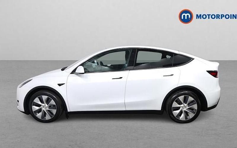Używany Tesla Model Y RWD 219 kW (299 KM) 2024 SUV