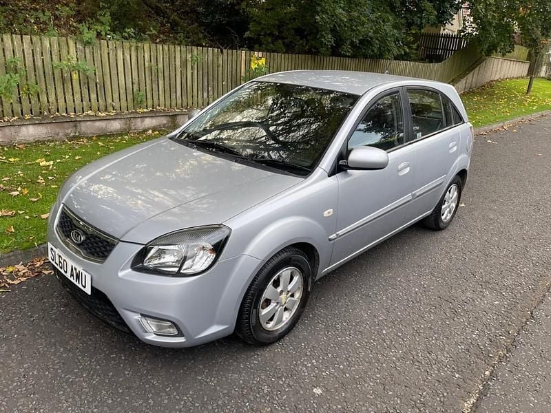 Silver Used 2010 Kia Rio Hatchback | £1,695 (Fair price) - Image 1/4