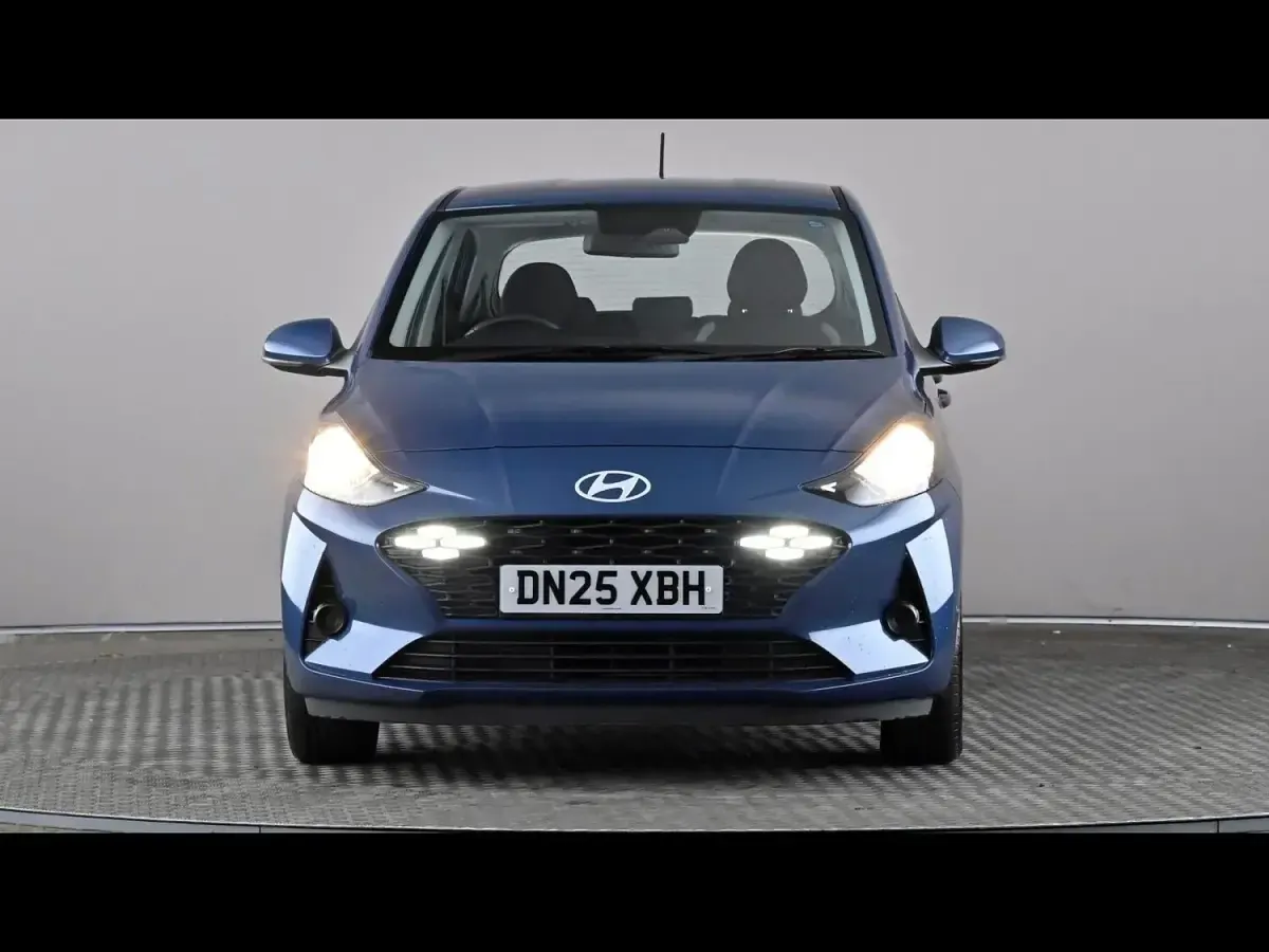Used Hyundai i10 Advanced 2025 Blue Hatchback