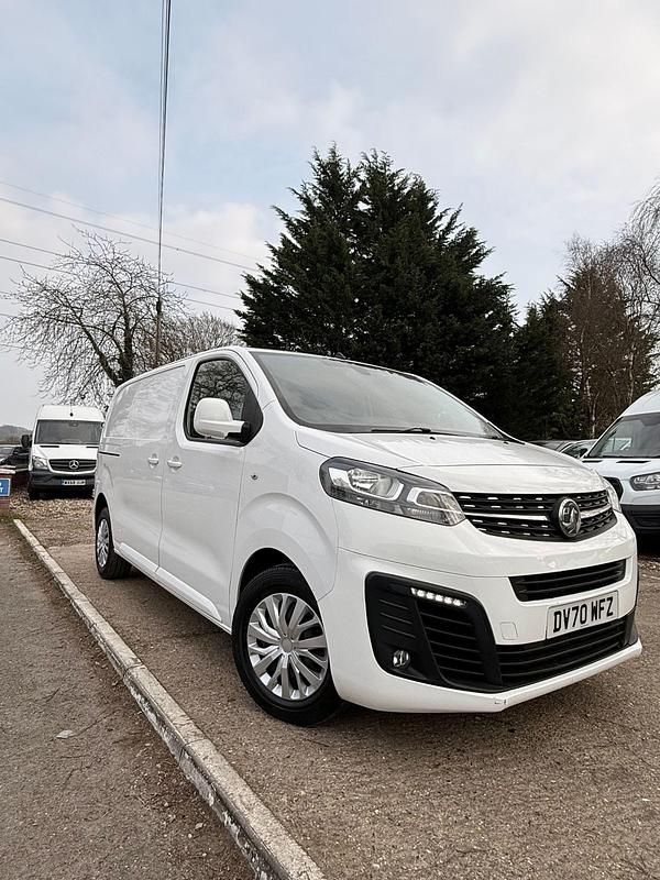 Used Vauxhall Vivaro Sportive 150 HP (110 kW) 2020 White MPV