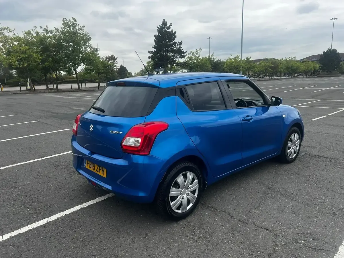 Used Suzuki Swift SZ3 90 HP (66 kW) 2019 Blue Hatchback