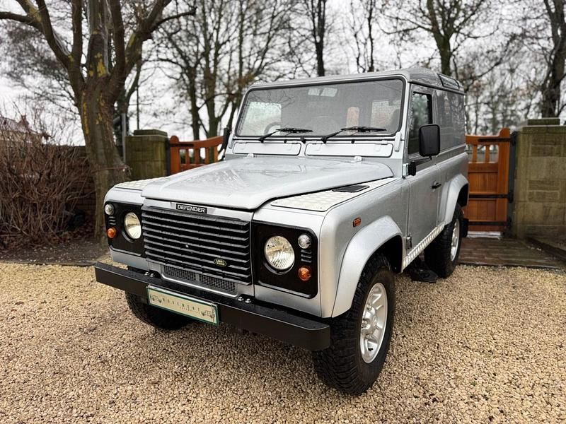 Silver Used 2006 Land Rover Defender | £14,990 (Fair price) - Image 1/4