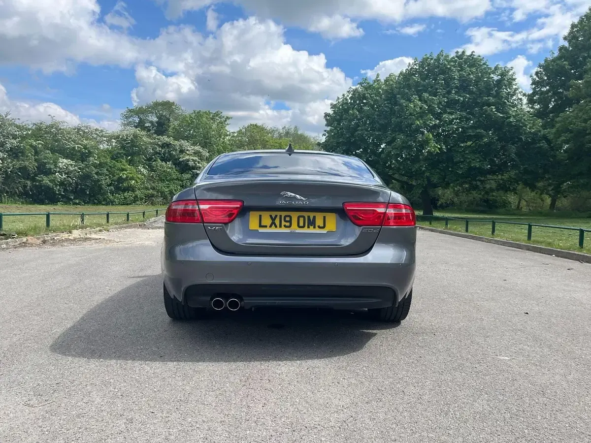 Used Jaguar XE R-Sport 180 HP (132 kW) 2019 Grey Sedan
