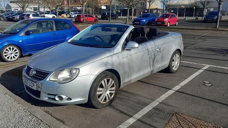 Begagnad VW Eos 2007 Silver Cab