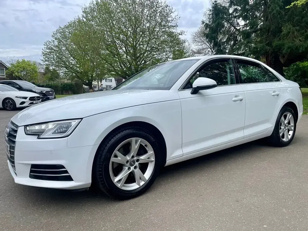Used Audi A4 Sport 150 HP (110 kW) 2016 White Sedan