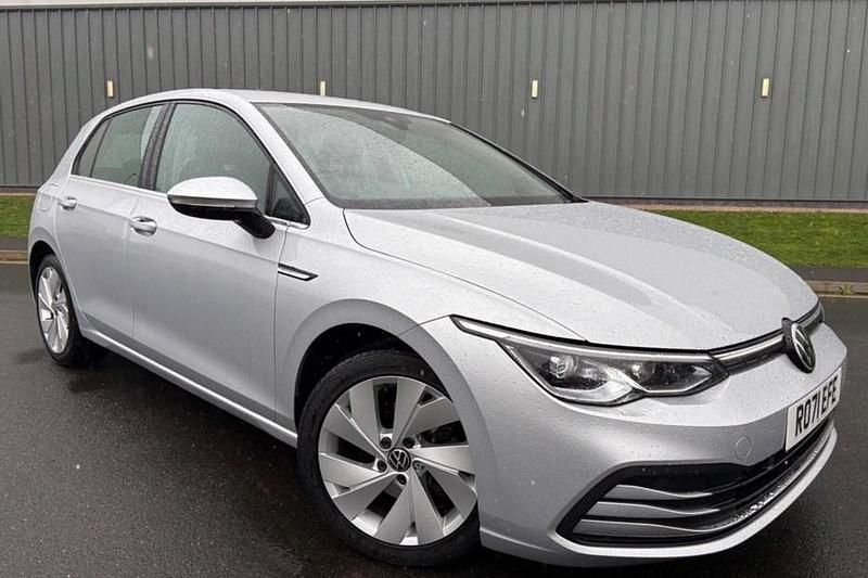 Used VW Golf VII Style 150 HP (110 kW) 2021 Silver Hatchback