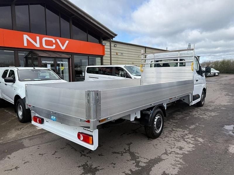 New Renault Master 2026 White MPV