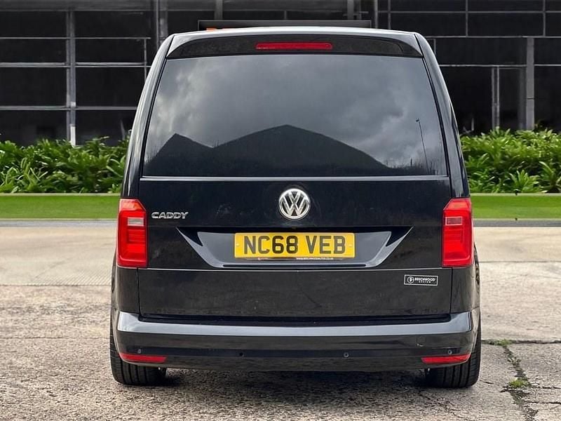 Used VW Caddy Startline 75 HP (55 kW) 2019 Black MPV