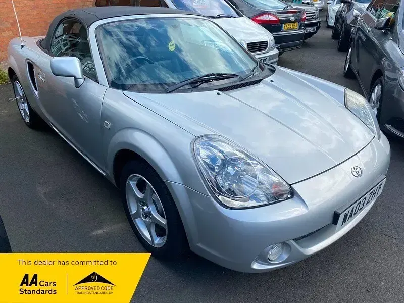 Used Toyota MR2 140 HP (102 kW) 2003 Silver Cabriolet