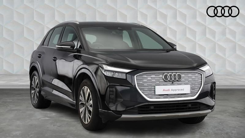 Black Used 2025 Audi Q4 e-tron Sport SUV | £36,850 (Fair price) - Image 1/4